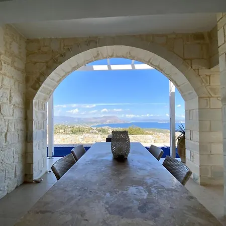 Margarita's Escape * Kokkino Chorio